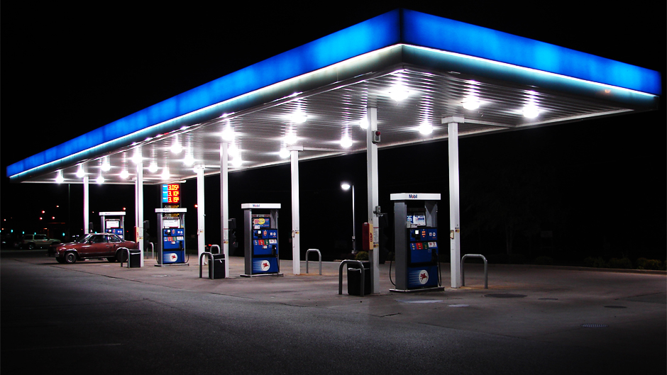 АЗС России скоро повысят цены на бензин